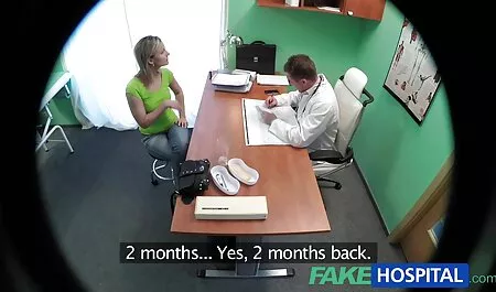 Чорношкіра жінка входить в каюту білого укрїнське порно чоловіка